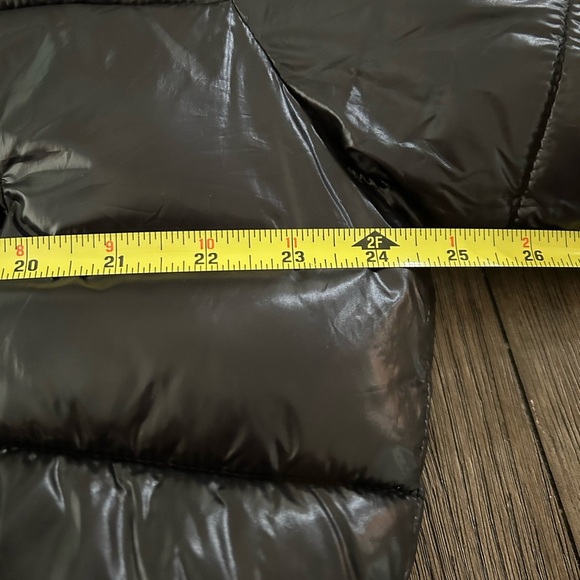 Zara Cropped Black Puffer Jacket Coat with High Neck. Shiny Black. Size Large - Picture 11 of 11